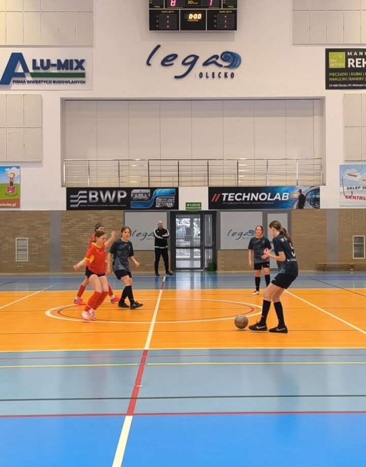 Turniej Halowej Piłki Nożnej Dziewcząt